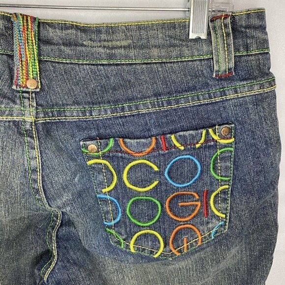 Coogi Womans Embroidered Button Bermuda Denim Jean Shorts Size 13/14 (34x13) - Picture 7 of 8